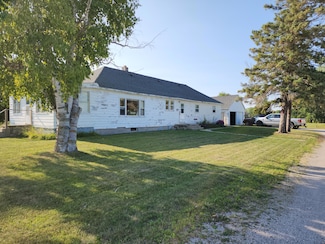 622 W Lincoln Ave, Cheboygan, MI 49721