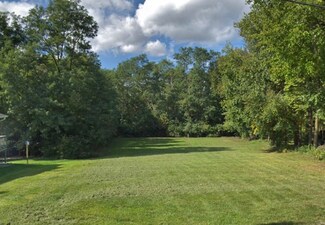 510 Clearwater Dr, North Aurora, IL 60542