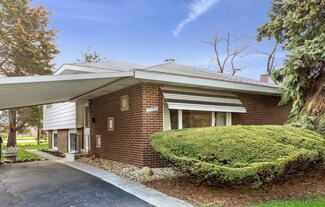 17203 Hawthorne Dr, Hazel Crest, IL 60429