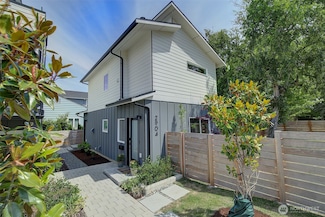 2904 W Bertona St, Seattle, WA 98199