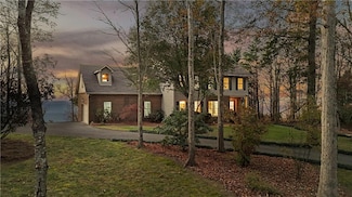 141 Brow Lake Rd, Lookout Mountain, GA 30750