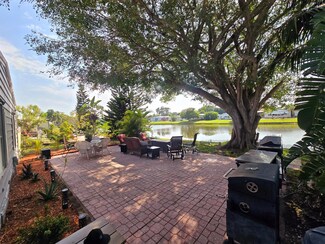 676 Sunny Ave S Unit 676, Boynton Beach, FL 33436