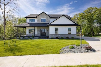 1504 Legend Dr, Tiffin, IA 52340