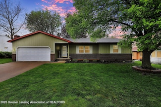 910 Pecos Dr, Lansing, MI 48917