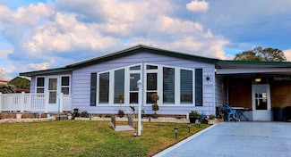 1205 Dustin Dr, Lady Lake, FL 32159