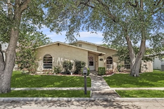 1825 Addington Dr, Carrollton, TX 75007