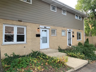811 Hibbard Rd Unit C, Wilmette, IL 60091