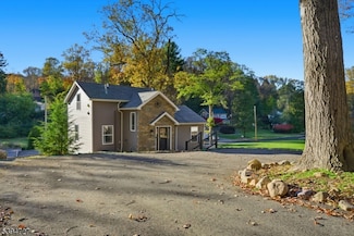 114 Townsend Rd, Wanaque, NJ 07465