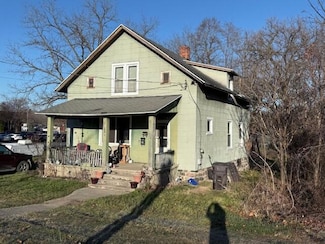 425 E Chicago St, Jonesville, MI 49250