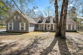 38211 V R Byrd Rd, Bay Minette, AL 36507
