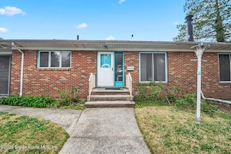 2 Livingston Ct, Staten Island, NY 10310