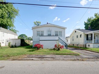 209 W Arlee Ave, Saint Louis, MO 63125