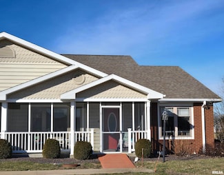 1308 Meadowlark Ln, Macomb, IL 61455