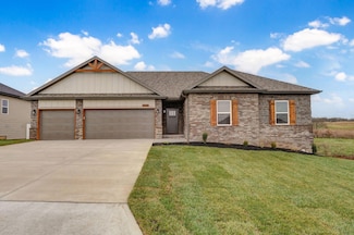 3600 N Marlin Dr, Ozark, MO 65721