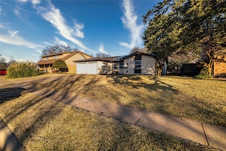 704 Kindred Ln, Richardson, TX 75080