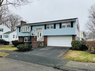 19 Amsterdam Ave, Quincy, MA 02171