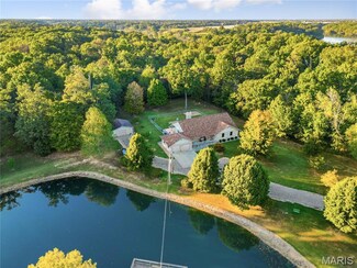 13844 Rock Rd, Gillespie, IL 62033