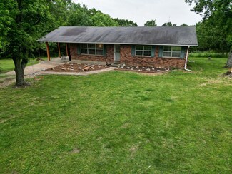 3036 P Hwy, Alton, MO 65606