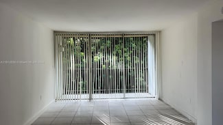 8860 Fontainebleau Blvd Unit 403, Miami, FL 33172