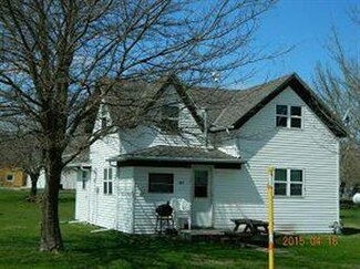 105 N 3rd St, Terril, IA 51364
