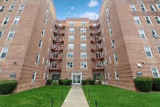 30-11 Parsons Blvd Unit 4G, Flushing, NY 11354