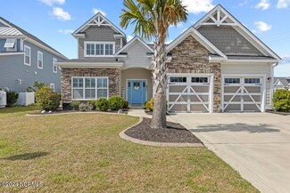 14 Evergreen Ln, Hampstead, NC 28443