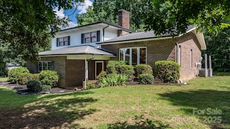 16 Saint Andrews Dr, Township of Taylorsville, NC 28681