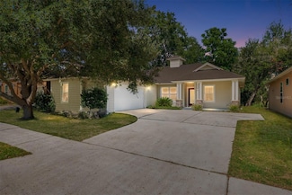 8940 SW 76th Ave, Gainesville, FL 32608