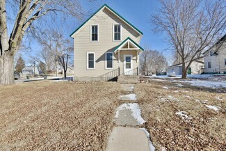 303 Alexandria St NW, Evansville, MN 56326