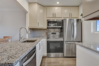 3405 NW 48th Ave Unit 611, Lauderdale Lakes, FL 33319