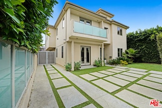 841 N Crescent Heights Blvd, Los Angeles, CA 90046