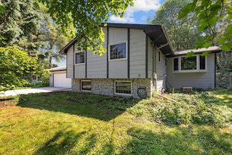 1102 10th Ave, Newport, MN 55055