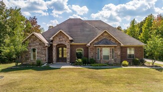 1203 Westcliffe Dr, Little Rock, AR 72210