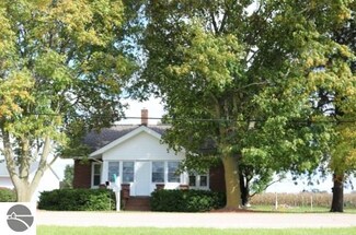 6328 Pingree Rd, Elwell, MI 48832