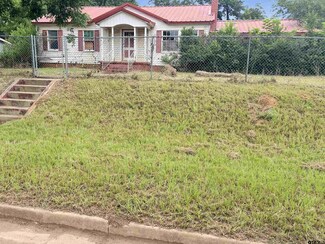 712 Kickapoo St, Jacksonville, TX 75766