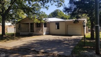 802 Benton St, Manila, AR 72442