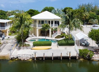 275 Azalea St, Tavernier, FL 33070