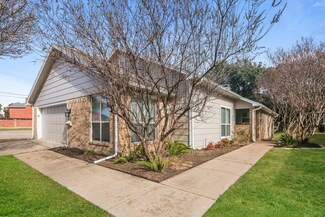 2716 Glenwood Ct, Carrollton, TX 75006