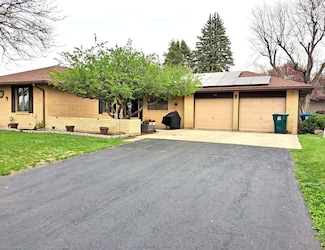 946 Stover Ave, Milledgeville, IL 61051