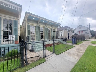 720 Dufossat St, New Orleans, LA 70115