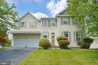 19 Hedgecroft Dr, Pennington, NJ 08534