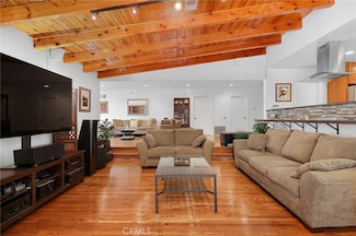 7012 Lurline Ave, Winnetka, CA 91306