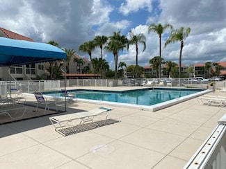 100 Lakeview Dr Unit 316, Weston, FL 33326