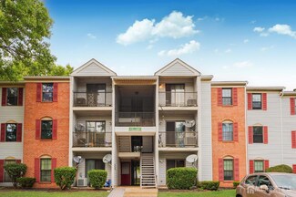 64 Canterbury Ct, Piscataway, NJ 08854