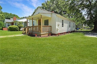 6015 Arthur Ave, Portsmouth, VA 23703