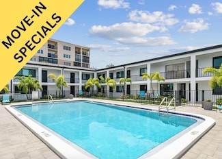 2942 W Bay Dr Unit 8, Largo, FL 33770