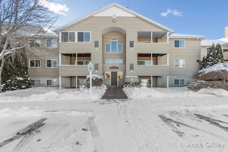 8510 Jasonville Ct SE, Caledonia, MI 49316