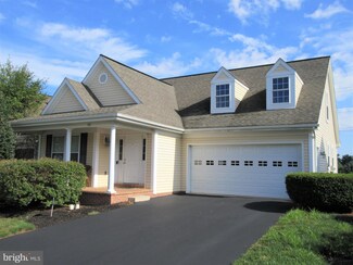 737 Palmer Cir, Lititz, PA 17543