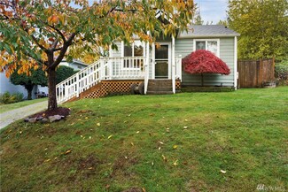 711 7th Ave, Milton, WA 98354