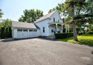 356 Goode St, Burnt Hills, NY 12027